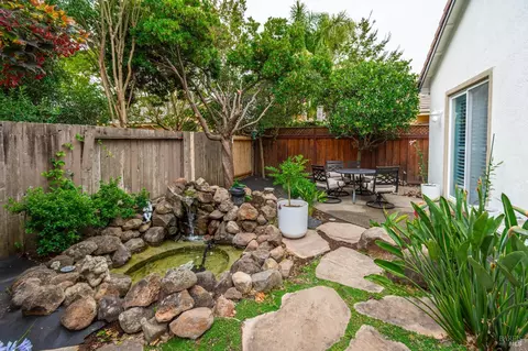 Exterior - 1266 Eagle Dr, Windsor, CA 95492 photo 16 of 21