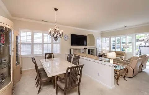 Dining - 1266 Eagle Dr, Windsor, CA 95492 photo 2 of 5