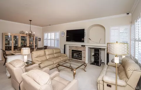 Living - 1266 Eagle Dr, Windsor, CA 95492 photo 3 of 7