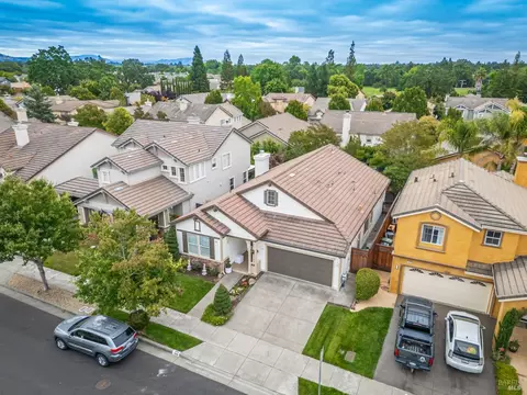 View/Area - 1266 Eagle Dr, Windsor, CA 95492 photo 2 of 19