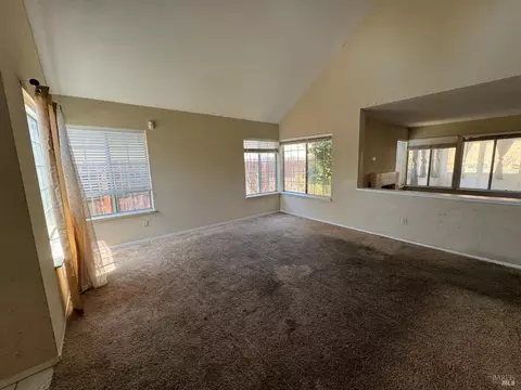 1466 Gateway Dr, Vallejo, CA 94589 photo 5