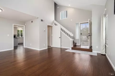 Entry Way - 100 Bear Cove Ct, Vallejo, CA 94591 photo 1 of 2
