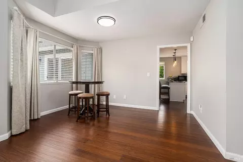 Dining - 100 Bear Cove Ct, Vallejo, CA 94591 photo 1 of 1