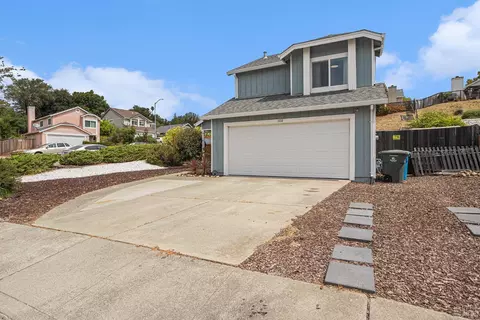 Exterior - 100 Bear Cove Ct, Vallejo, CA 94591 photo 4 of 9