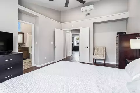 Bedroom - 100 Bear Cove Ct, Vallejo, CA 94591 photo 1 of 2
