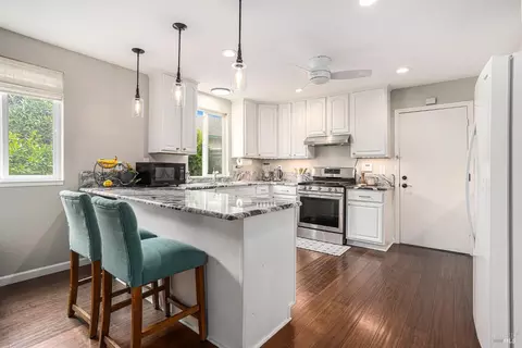 Kitchen - 100 Bear Cove Ct, Vallejo, CA 94591 photo 1 of 3