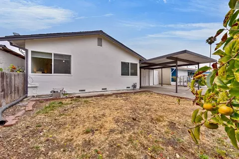 Exterior - 140 Boggs Ct, Vallejo, CA 94589 photo 3 of 12
