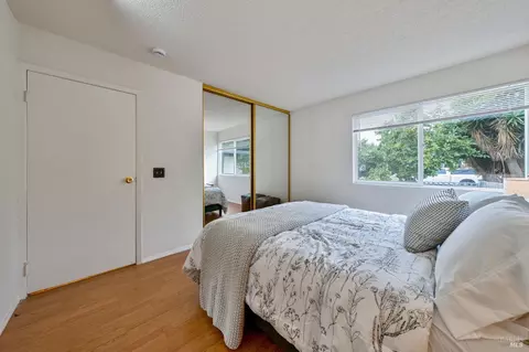 Bedroom - 140 Boggs Ct, Vallejo, CA 94589 photo 3 of 4