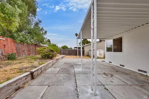 Exterior - 140 Boggs Ct, Vallejo, CA 94589 photo 7 of 12