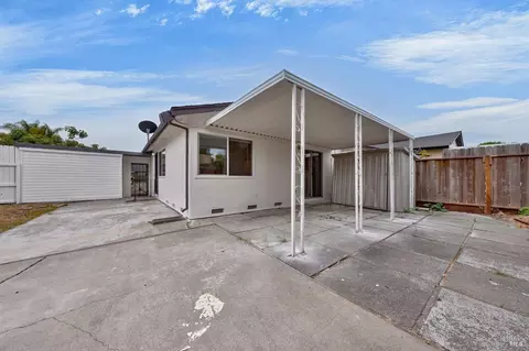 Exterior - 140 Boggs Ct, Vallejo, CA 94589 photo 9 of 12