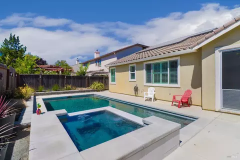Exterior - 1105 Bello Dr, Dixon, CA 95620 photo 6 of 9