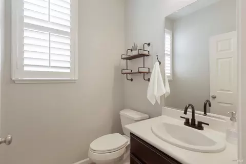 Bath - 1105 Bello Dr, Dixon, CA 95620 photo 1 of 6