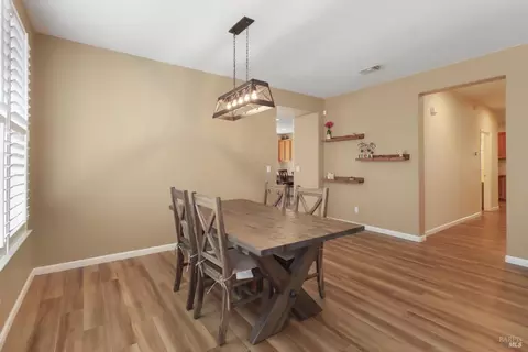 Dining - 1105 Bello Dr, Dixon, CA 95620 photo 3 of 3