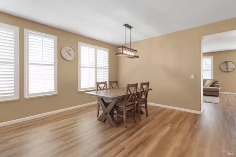 Dining - 1105 Bello Dr, Dixon, CA 95620 photo 2 of 3