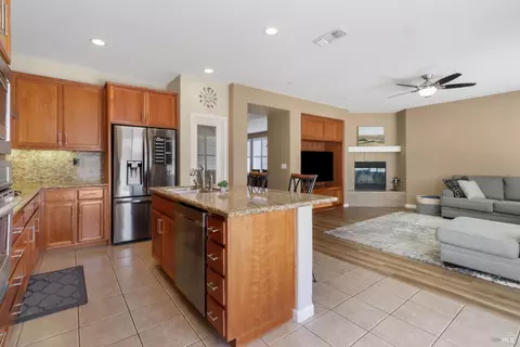 Kitchen - 1105 Bello Dr, Dixon, CA 95620 photo 6 of 7