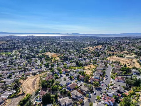 410 Newcastle Ct, Vallejo, CA 94591 photo 23