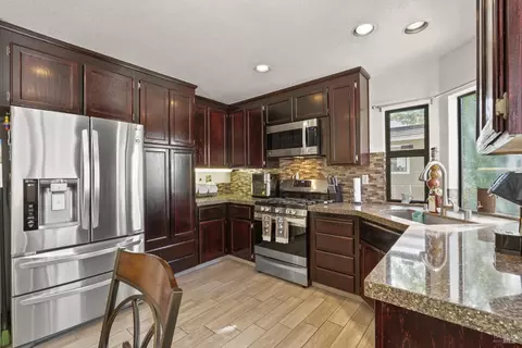 410 Newcastle Ct, Vallejo, CA 94591 photo 5