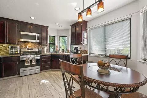 410 Newcastle Ct, Vallejo, CA 94591 photo 7