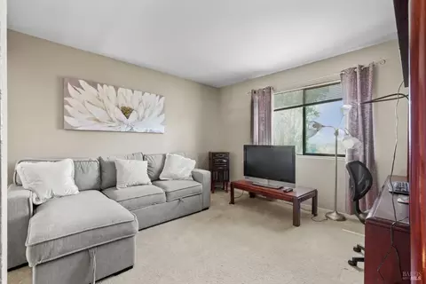 410 Newcastle Ct, Vallejo, CA 94591 photo 13
