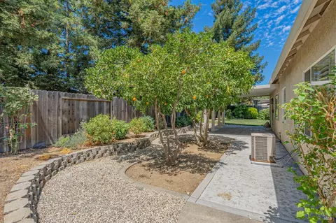 485 Pheasant Run Dr, Dixon, CA 95620 photo 32