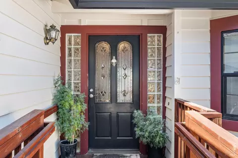 5525 Carriage Ln, Santa Rosa, CA 95403