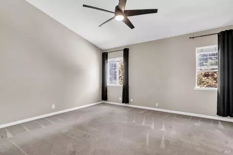 Bedroom - 2040 Mariposa Dr, Dixon, CA 95620 photo 1 of 5