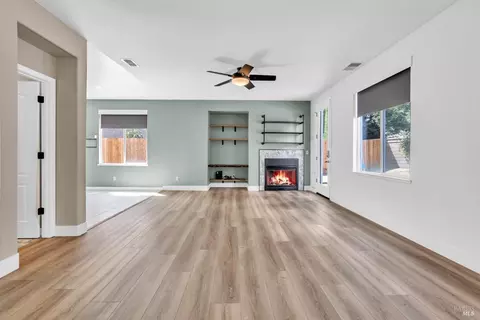 Living - 2040 Mariposa Dr, Dixon, CA 95620 photo 9 of 9