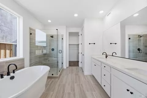 Bath - 4031 Marshall Rd, Vacaville, CA 95687 photo 1 of 4