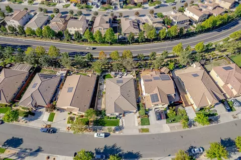 View/Area - 1395 Couples Cir, Fairfield, CA 94533 photo 5 of 20