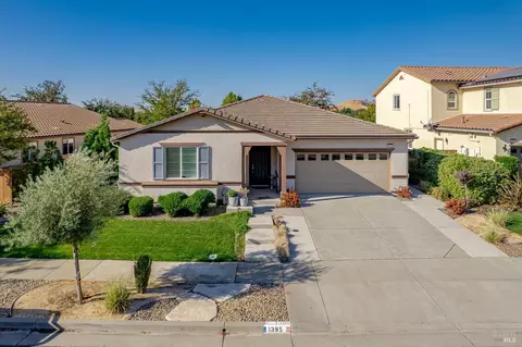 Exterior - 1395 Couples Cir, Fairfield, CA 94533 photo 7 of 12
