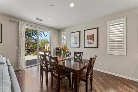 Dining - 1395 Couples Cir, Fairfield, CA 94533 photo 2 of 2