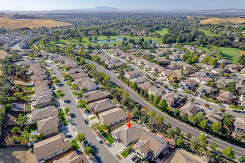 View/Area - 1395 Couples Cir, Fairfield, CA 94533 photo 2 of 20