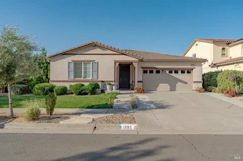 Exterior - 1395 Couples Cir, Fairfield, CA 94533 photo 11 of 12