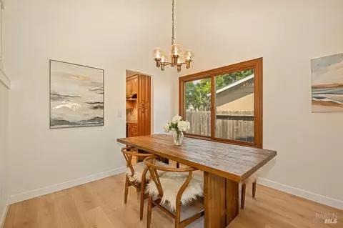 Dining - 263 Brookdale Dr, Vacaville, CA 95687 photo 2 of 2