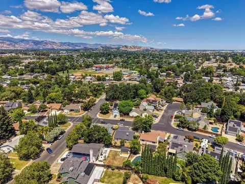 View/Area - 263 Brookdale Dr, Vacaville, CA 95687 photo 3 of 3