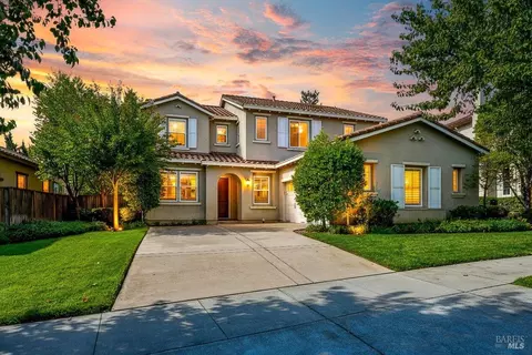 Exterior - 4409 Avondale Cir, Fairfield, CA 94533 photo 1 of 15