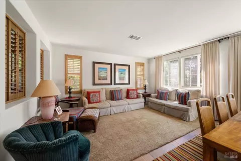 Living - 4409 Avondale Cir, Fairfield, CA 94533 photo 1 of 2