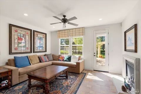 Living - 4409 Avondale Cir, Fairfield, CA 94533 photo 2 of 2