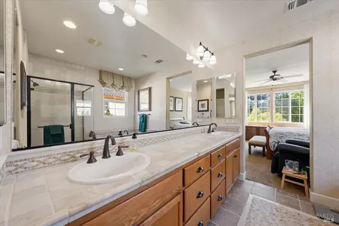 Bath - 4409 Avondale Cir, Fairfield, CA 94533 photo 3 of 3