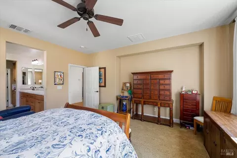 Bedroom - 4409 Avondale Cir, Fairfield, CA 94533 photo 5 of 5