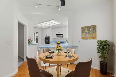 Dining - 1615 Sequoia Way, Dixon, CA 95620 photo 2 of 2