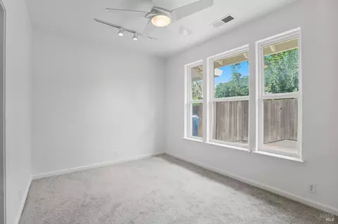 Bedroom - 1615 Sequoia Way, Dixon, CA 95620 photo 1 of 8
