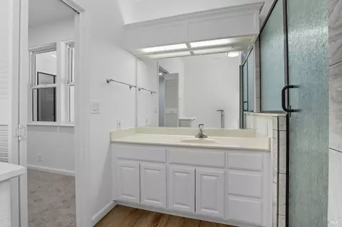 Bath - 1615 Sequoia Way, Dixon, CA 95620 photo 1 of 5