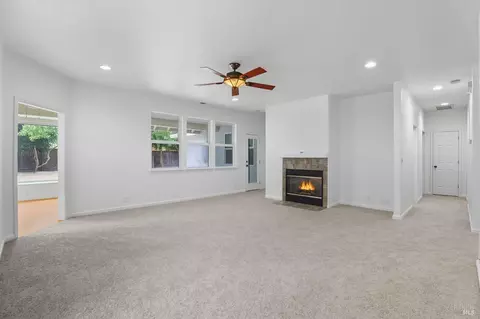 Living - 1615 Sequoia Way, Dixon, CA 95620 photo 3 of 4