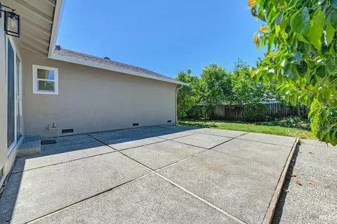571 Nottingham Dr, Vacaville, CA 95688 photo 35