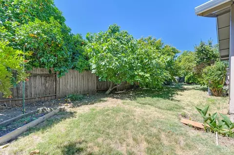 571 Nottingham Dr, Vacaville, CA 95688 photo 38