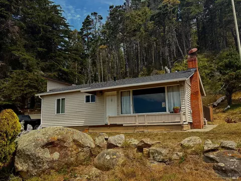 21001 Highway 1, Jenner, CA 95450