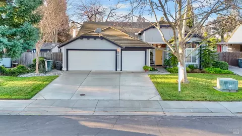 655 Yachtsman Ct, Dixon, CA 95620 photo 1