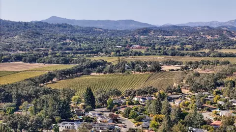 View/Area - 80 Serres Dr, Sonoma, CA 95476 photo 11 of 14