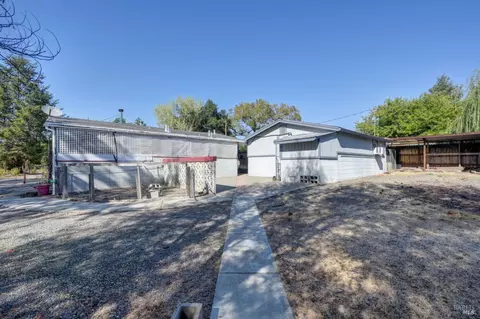 Exterior - 80 Serres Dr, Sonoma, CA 95476 photo 2 of 9